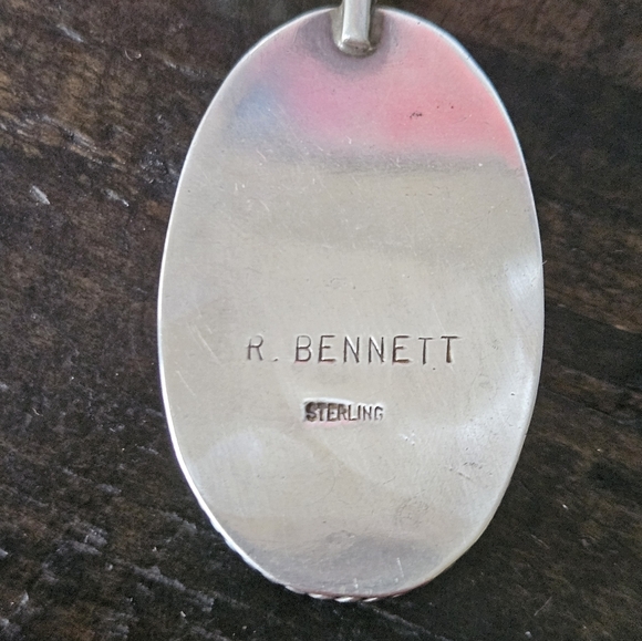 Vintage Zuni Signed Turquoise Pendant on Real Pearl Necklace - Picture 4 of 8